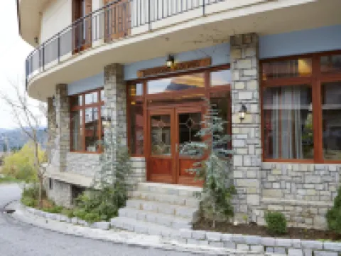 To Balkoni Tis Agorianis Hotels in Eptalofos