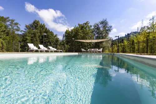 Castello di Pontebosio Luxury Resort Hotels in Massa-Carrara