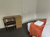 The Coral Guest House Winchester Hotels in Itchen Valley