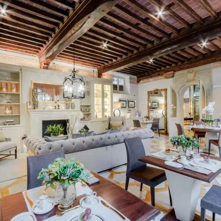 Lucca Heritage Retreat