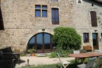 Couette et Tartine Hotels in Saint-Félicien
