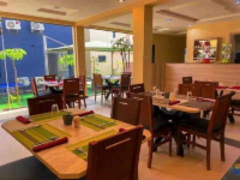 Hotel de Currency Hotels in Ota