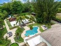 Family Estate Wprivate Pool Basketball Court - Villas