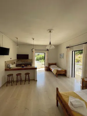 Aeolos Apartments
