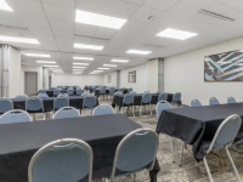 Comfort Inn & Suites Hotels in Dodge County