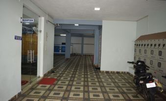 White Tulip Residency