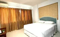 Hotel Madinah Hotels in Kuta Alam