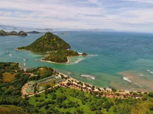 Savira Serenity Hotels in Wae Kelambu