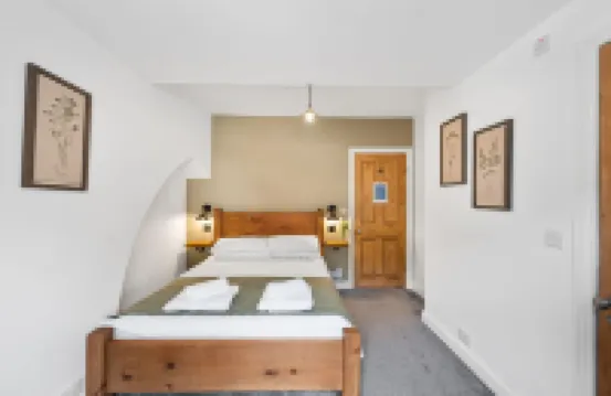 Host & Stay - March Cottage