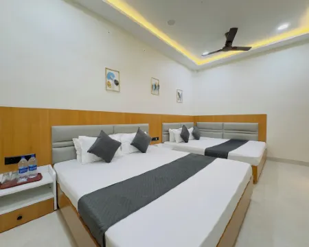 Hotel Sharda Inn Hotels in Ujjain