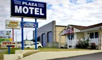 Plaza Motel