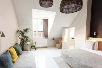 Latroupe Jardin Secret Hotels in Ixelles