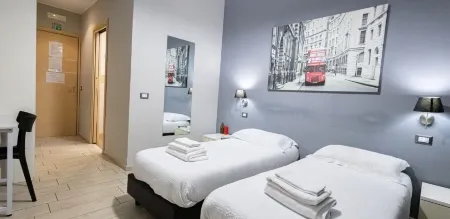 Le Ghiande Guest House Отели рядом с достопримечательностью «Parco via attilio profumo»