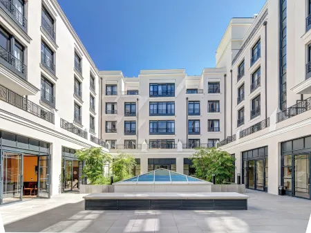 Zenitude Hôtel-Résidences Chessy Отели рядом с достопримечательностью «Диснейленд Париж»