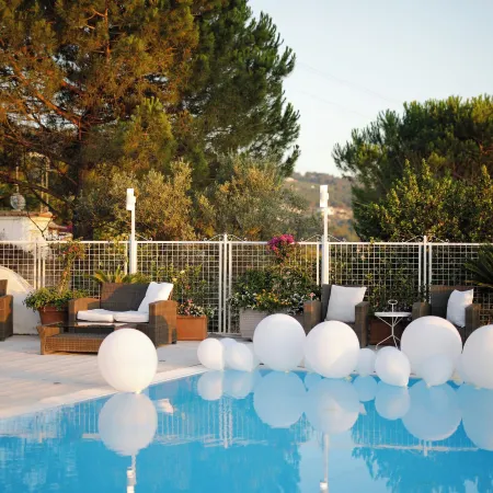 Villa Con Piscina Con 8 Camere Matrimoniali ad Anacapri, by la Canostra Capri