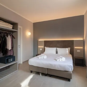 Tiber Suite