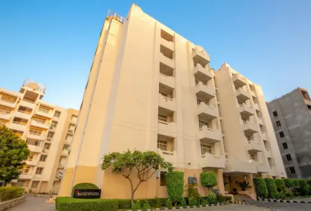 Rosewood Apartment Hotel