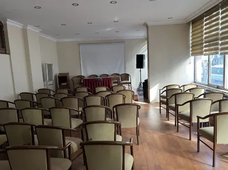 Altinnal Hotel Отели в г. Измит