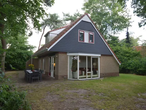 Peaceful Holiday Home in Lemele