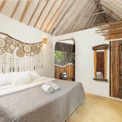 Yaxchen Tulum Cabañas & Cenote Hotels near Cesiak