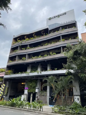 阿莫尼科生活酒店