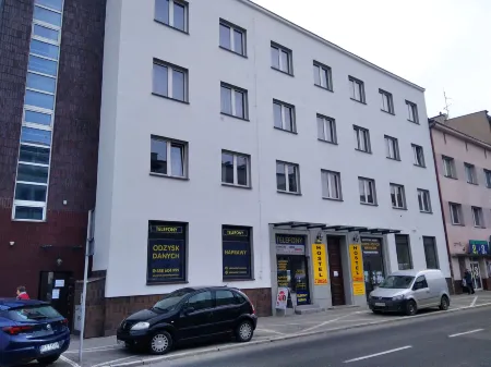 Hostel Omega Отели в г. Жешув