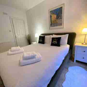 14B Howard Place, 2 Minutes from the Old Course 3 bed 2 bath basement Apartment. Rooms