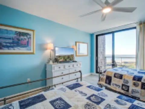 Three Oceanfront Private Balconies with Panoramic View, Dolphins & Calm Breezes! Hotels in Kiawah Island