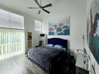 Charming 2-bedroom townhome in energy corridor, FULL of light 能源走廊住宿飯店