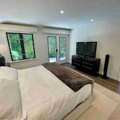 La Jolla Shores Beachfront Bliss with AC Rooms