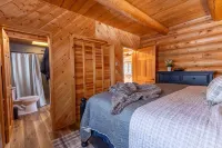 Cabin close to the Lake, Sleeps 8