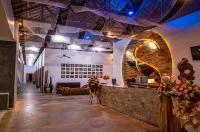 S Hotel and Resort Hotels in Tanjung Pinang