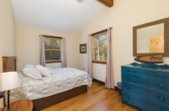 Enjoy Secluded Starry Nights! Near Luray,  HotTub, FastWiFi, Handicap, Fireplace