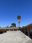 Travel Inn Gilroy - Parkplatz