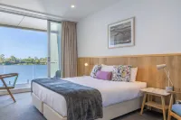 Nagambie Waterfront Motel - parking