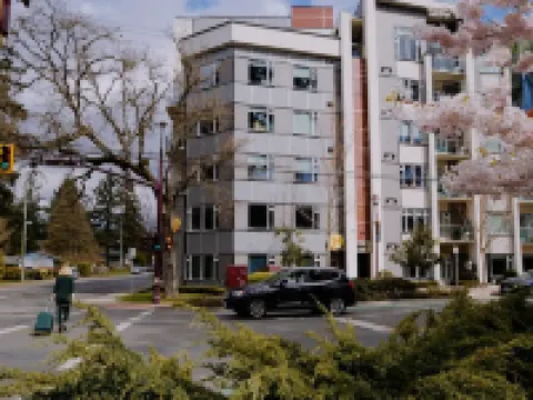 SoLo Suites Hotels in Langford