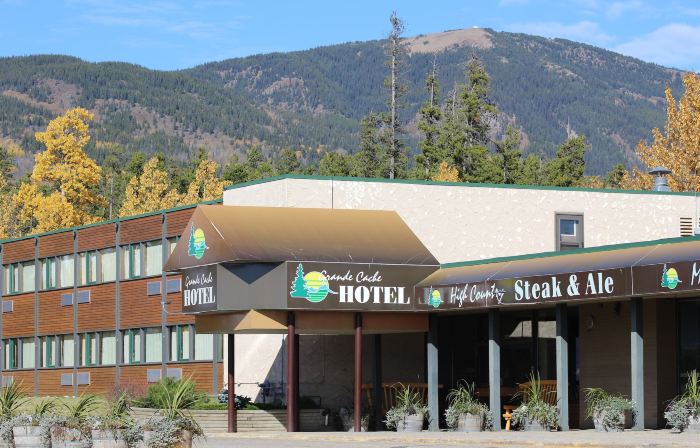 Grande Cache Hotel
