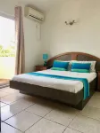 Beachfront Apartment with Pool & Tennis - Flic En Flac 利康住宿飯店