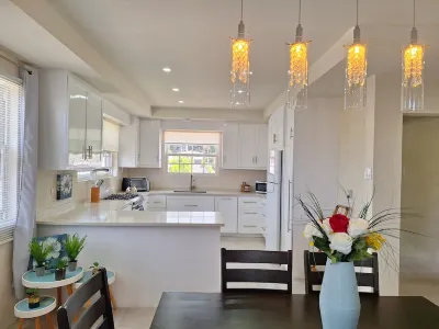 Cozy 2-bedroom apartment in lovely Rendezvous with AC, WiFi 住宿飯店