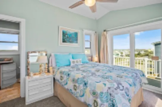 Oceanfront Townhouse - on the beach!