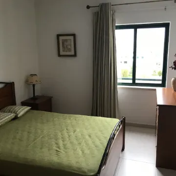 Armação House w / Air Conditioning, Parking, WI FI