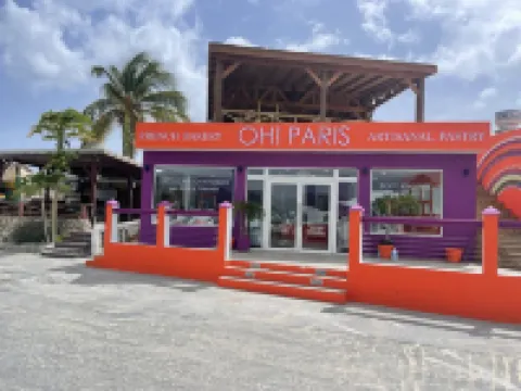 The Maho Hideaway on Sunset "Airplane" Beach