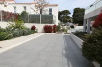 Appartement T Avec Jardin 5 Minutes du Port de Carry le Rouet et la mer