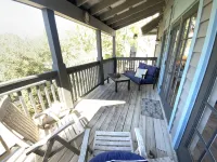 Great rates in Rosemary Beach, 2 bikes; beautiful condo overlooking green space!
