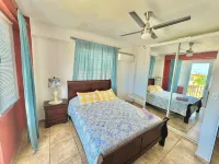 LOCATION! Beautiful Views ! Tranquility ! Restaurants Nightlife 5 min drive!