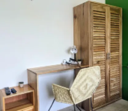 Near beach w/Pool, Optic Fiber, AC & King bed