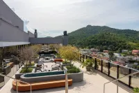 The Spot One - Prédio Com Lazer Completo Anexo ao Balneário Shopping e Com fácil Acesso à Praia