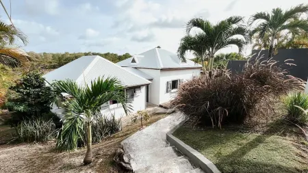 Zen Villa in residential area