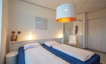 Gorgeous Seaside Apartment