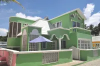 Villa Belvedere; Play Pool at The Beach!,  Sleeps 8. Chef Available